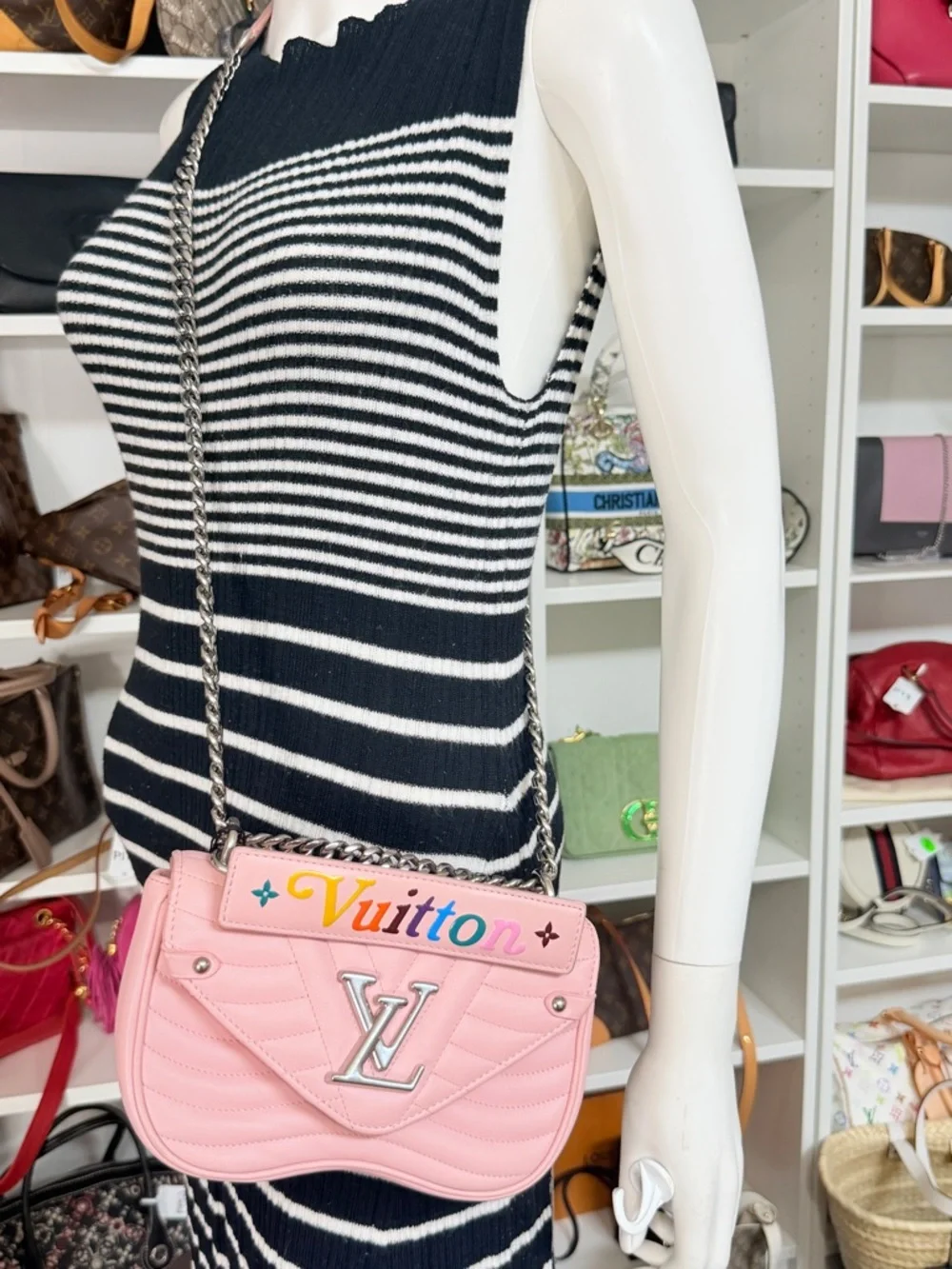 Louis Vuitton New Wave Calfskin Chain MM Smoothie Pink